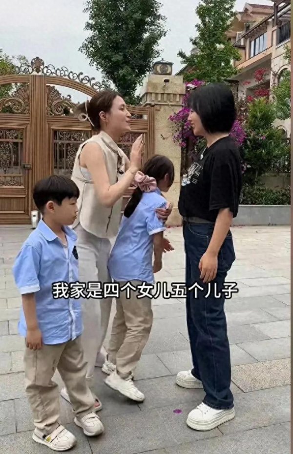 股票配资程序 33岁夫妻连生9娃还不想停, 网友: 她结婚后都没用过卫生巾吧